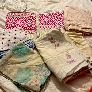 7 vintage queens size pillow cases